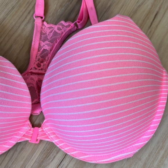 Push-up t-back bra - Picture 2 of 5